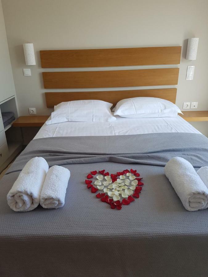 Kalavria Luxury Suites - Magnificent Sea View Of Poros Poros Town Luaran gambar