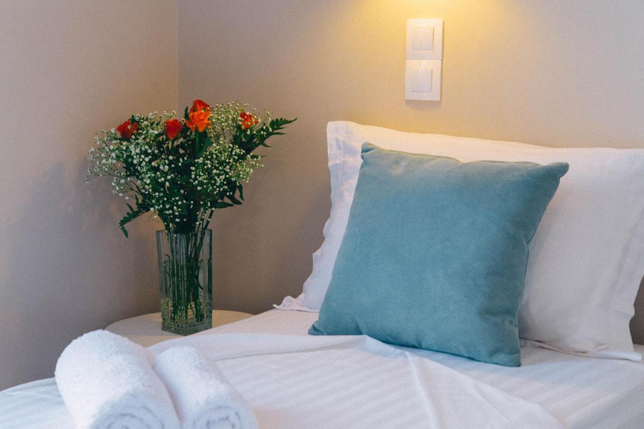 Kalavria Luxury Suites - Magnificent Sea View Of Poros Poros Town Luaran gambar